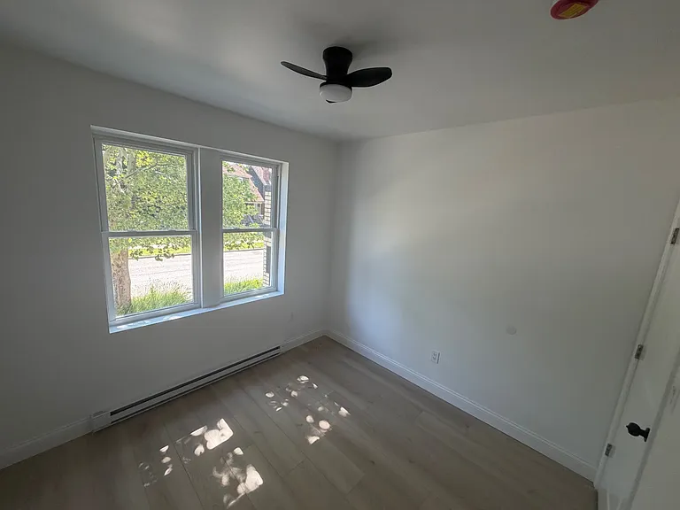 1140 Ashland St #2 — Photo 8