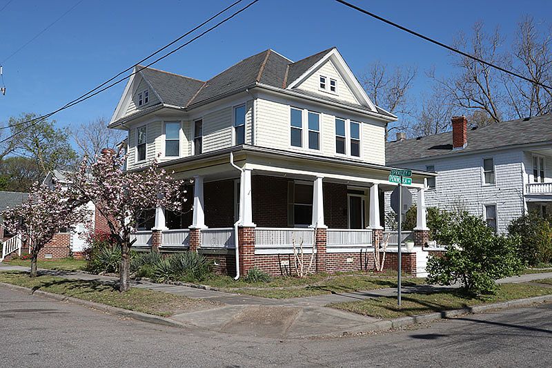 1st image of 58 Peninsula Ave