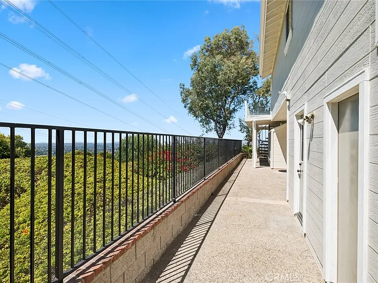 2504 N Courtland St — Photo 29