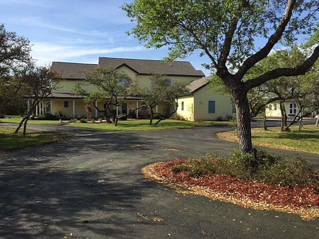 1st image of 405 Sanctuary Dr