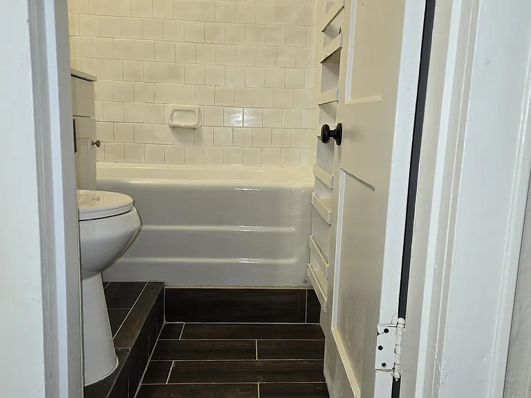 1239 Agnes Pl — Photo 10
