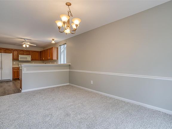 5th image of 3814 Southern Manor Dr