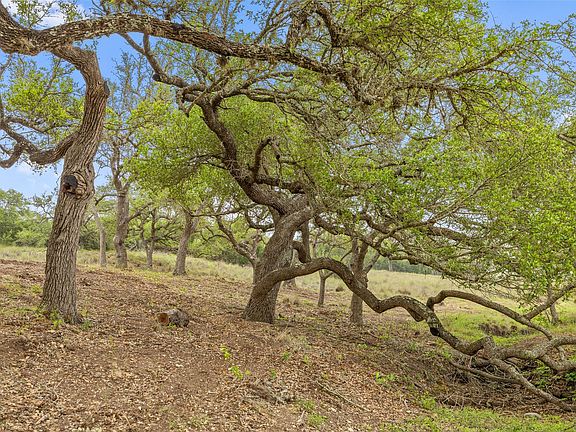 4th image of 4112 Schumann Rd