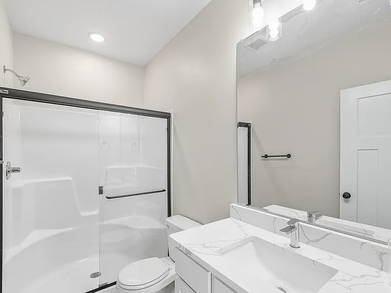 17133 W Lawson Cir — Photo 7