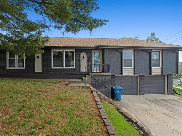 11301 E Park St, Sugar Creek, MO 64054