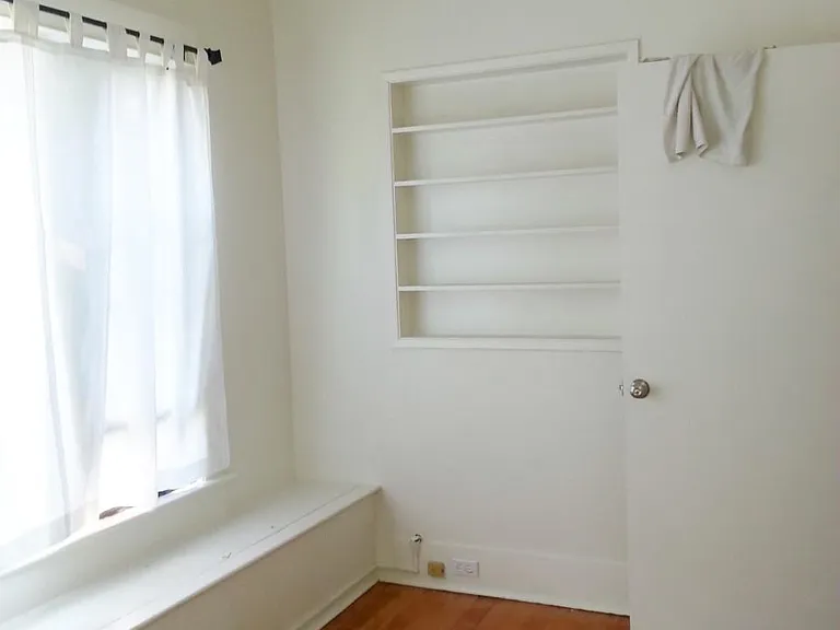 3636 Ashworth Ave N #4 — Photo 11