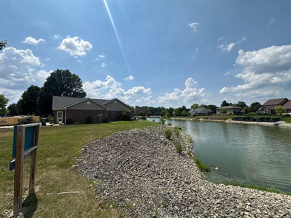 4th image of 315 Wellington Pkwy