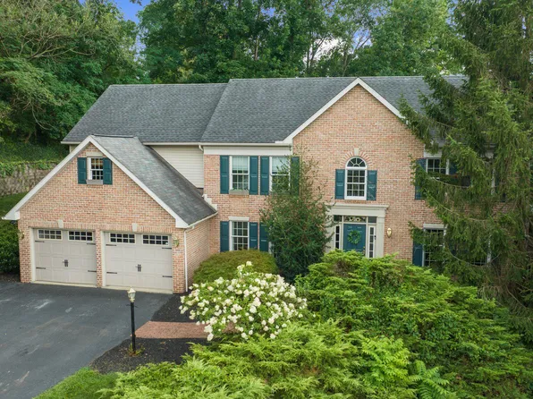 4009 Windcroft Ct, Reading, PA 19606