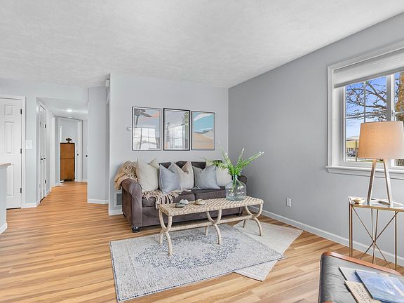 5th image of 13766-101 SW Bayshore Dr