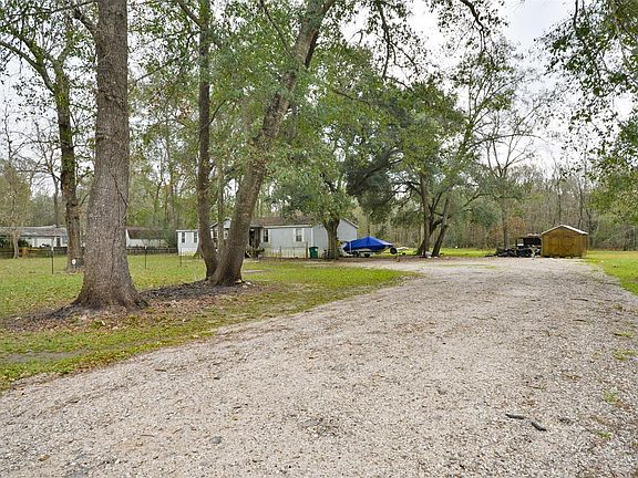 3rd image of 900 County Road 4700