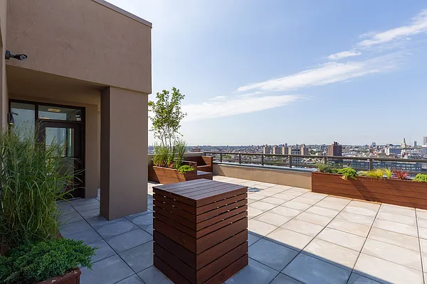 Rented by Nooklyn NYC LLC | media 154