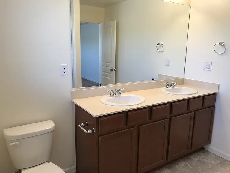 422 San Luis Obispo St — Photo 16