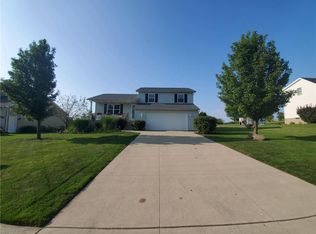 2960 Valley View Cir, Erie, PA 16509