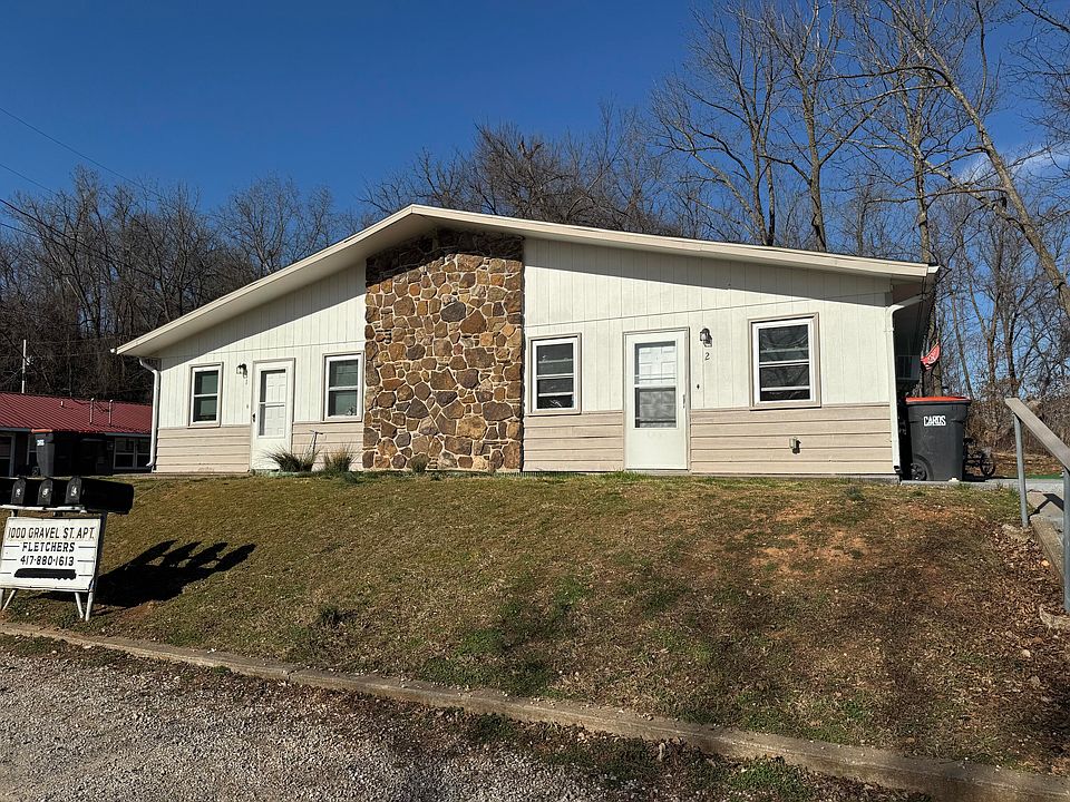 2nd image of 1000 Gravel Street