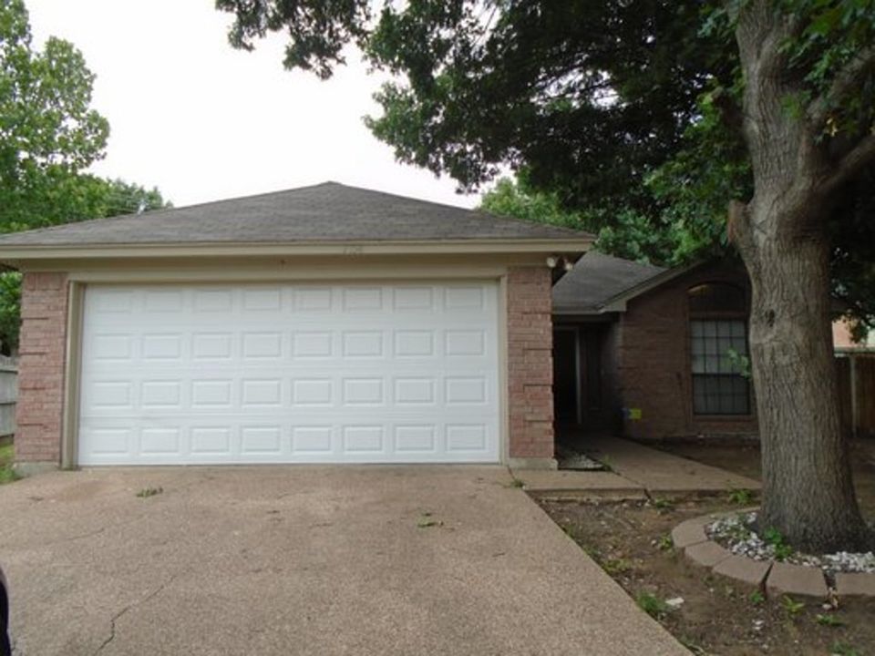 1st image of 7154 Laurelhill Ct S