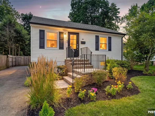 60 Moore Ave, Waldwick, NJ 07463