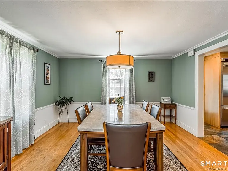 331 Auburn Rd — Photo 4