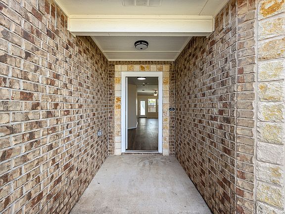 5th image of 2114 Hamilton Ln