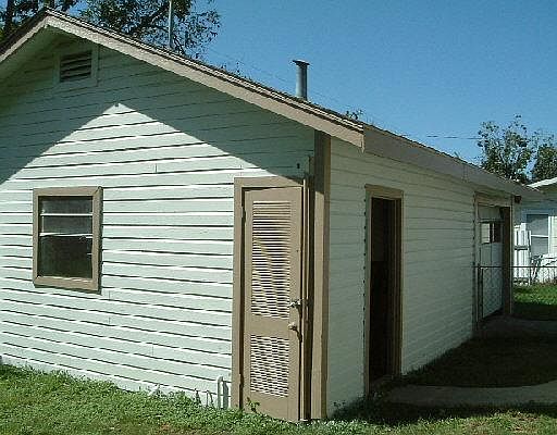 2nd image of 314 E PALFREY DR