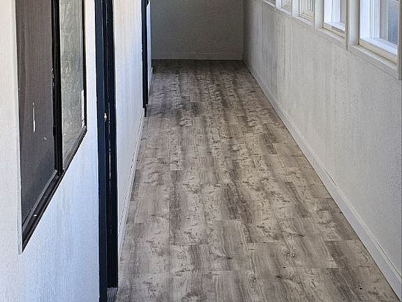 2nd image of 409 SW 155th St APT 4