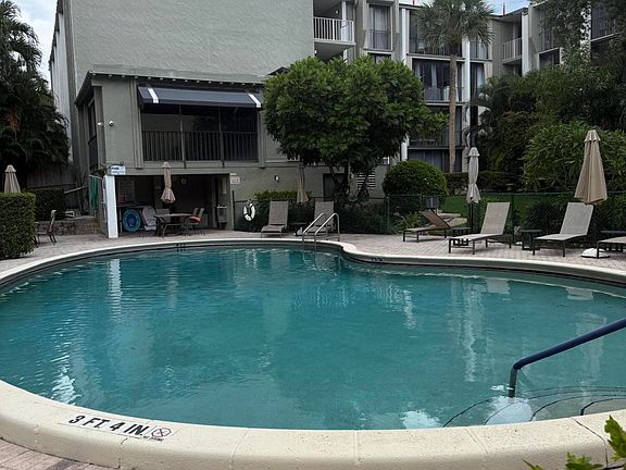 5th image of 501 SW 11th #211