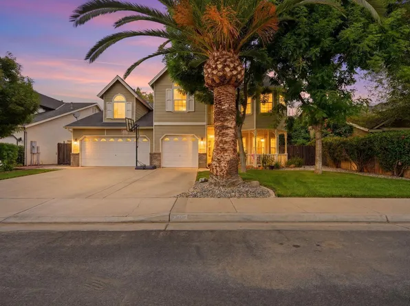 920 W Julia Way, Hanford, CA 93230
