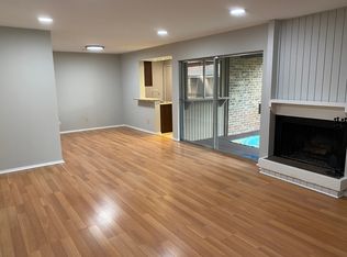 5150 Amesbury Dr APT 222, Dallas, TX 75206