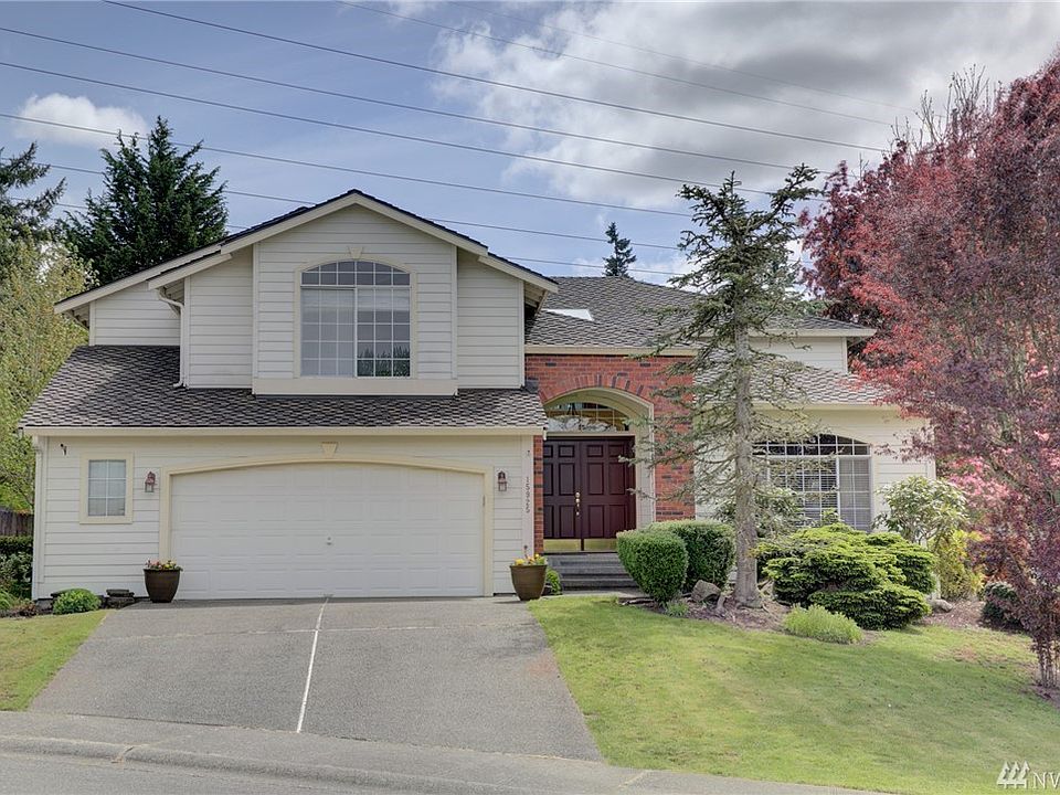Corner lot home site with .2 acre yard in the popular Channing Park/Fairfield area!