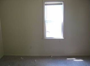 6533 Cloverton Dr, Waterford, MI 48329