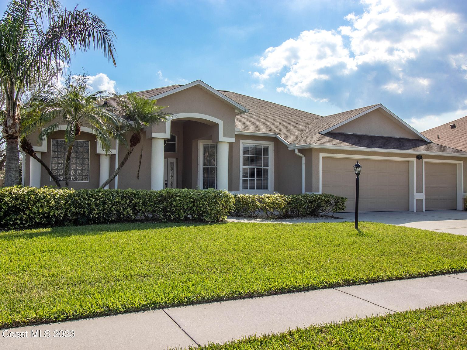 2102 Woodfield Cir, West Melbourne, FL 32904 Zillow