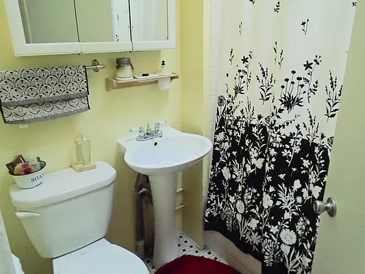 Rented by TB Shaw Realty | media 15