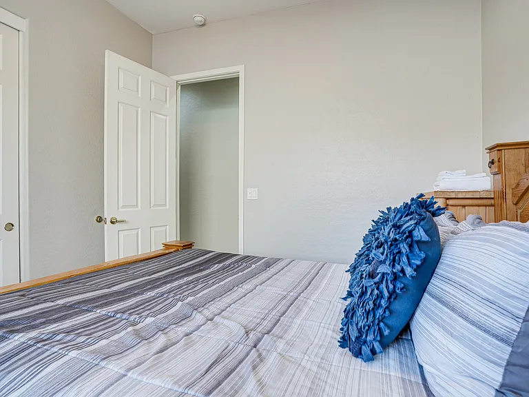 13387 W Coronado Rd — Photo 27