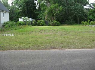 18 Robertson St, Bluffton, SC 29910