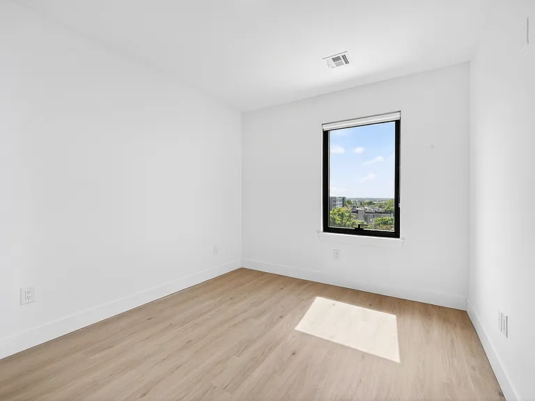 330 Martin Luther King Dr #504 — Photo 11