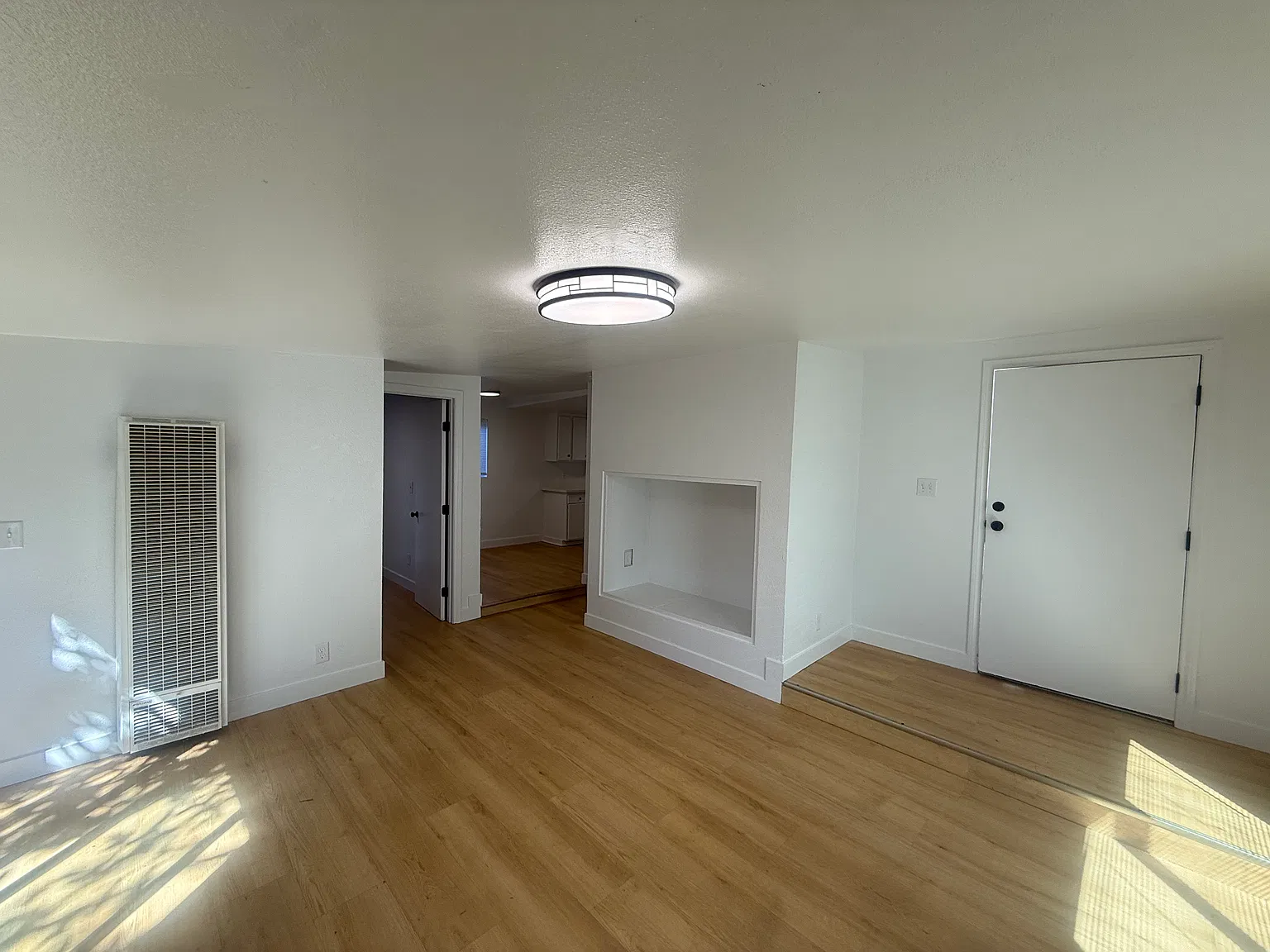 2 bed, $2,995 — Photo 4