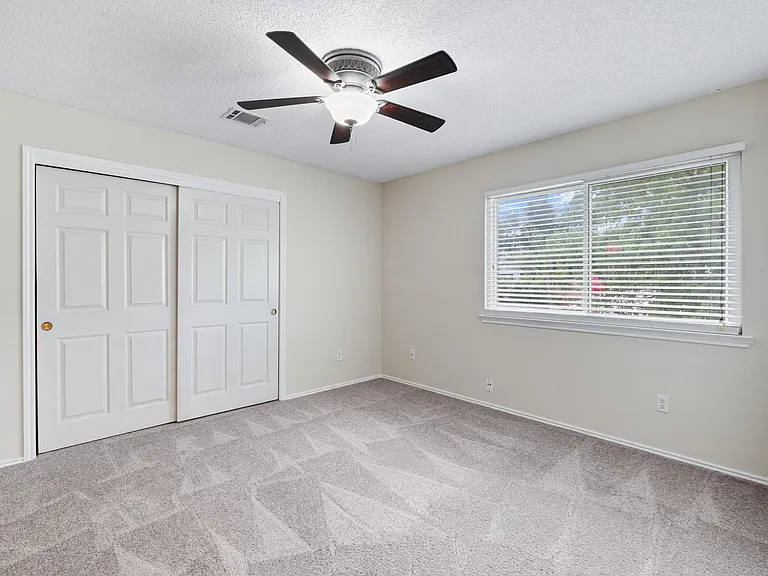 15905 De Peer Ave — Photo 19
