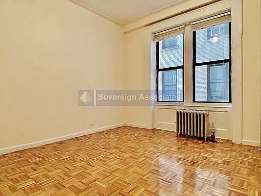 4th image of 295 Convent Ave #4/6
