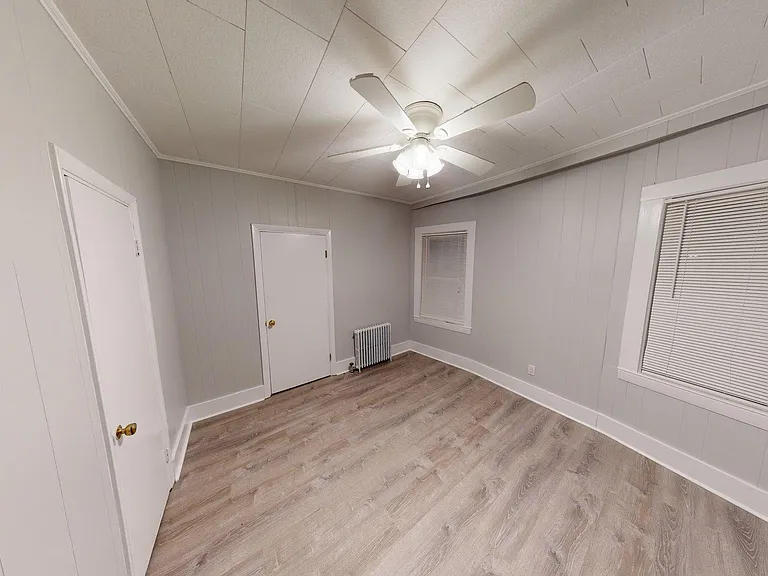 24 Gladstone St #2 — Photo 17