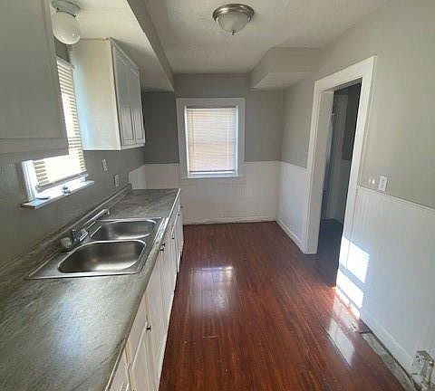 4th image of 3618 Mersington Ave
