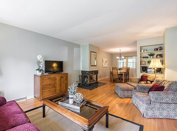 4th image of 294 Hill Ave