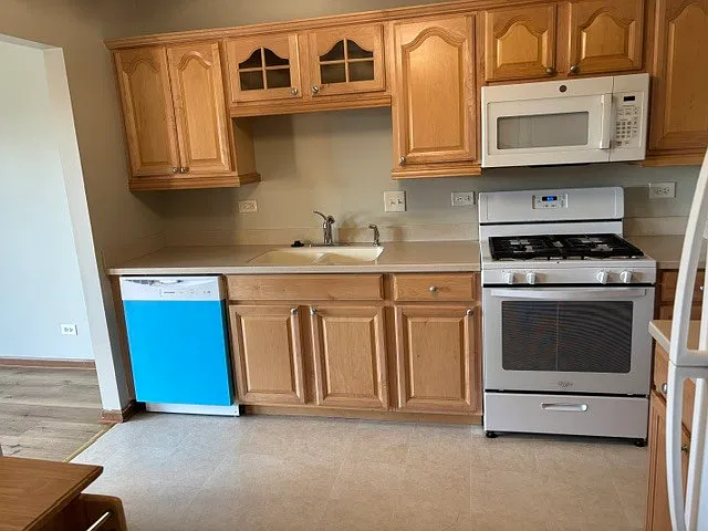 2 bed, 1139 sqft, $2,300 — Photo 4