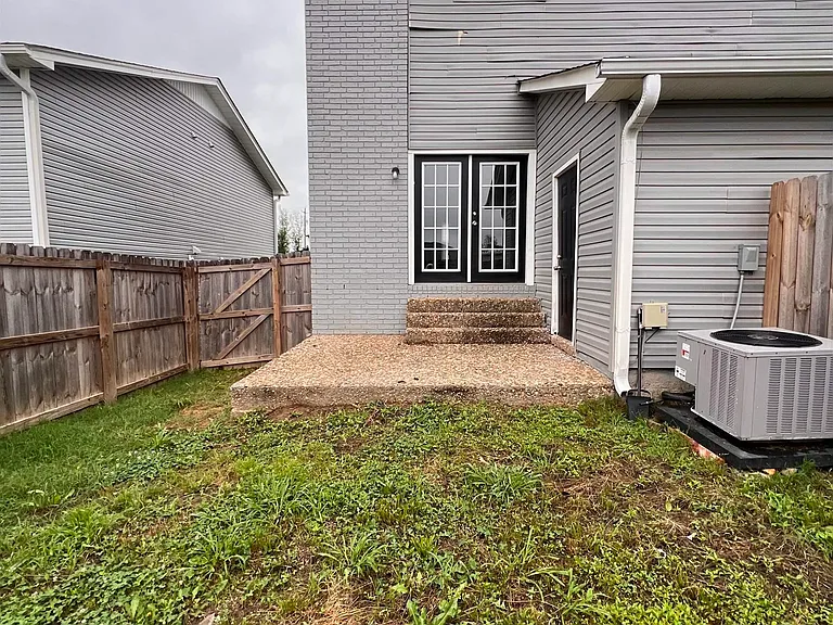 1820 Sanford Dr #4 — Photo 15