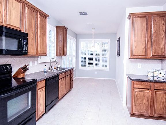 5th image of 10037 Monastery Dr