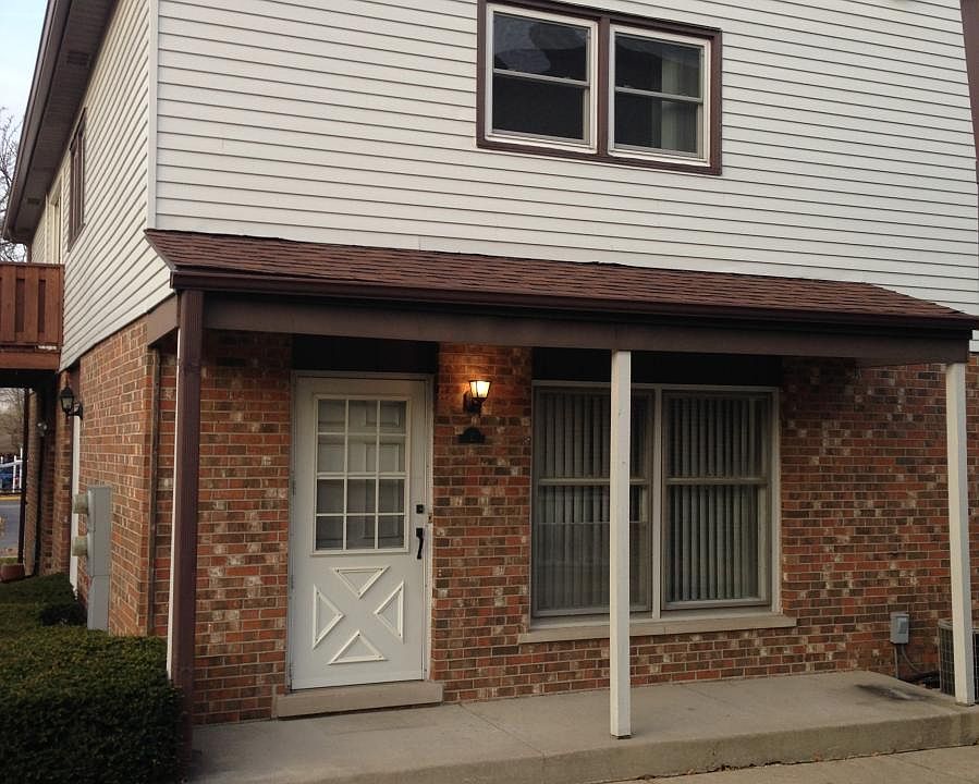 1st image of 19513 116th Ave Unit C