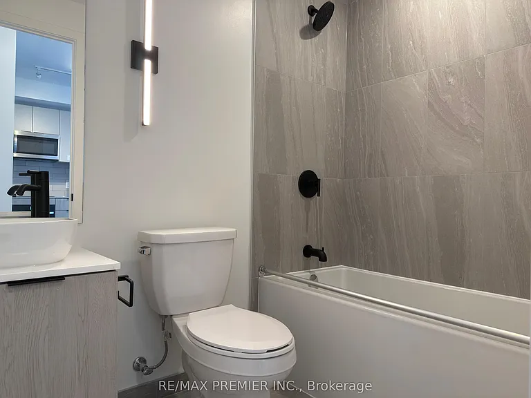 1185 Dupont St #803 — Photo 12
