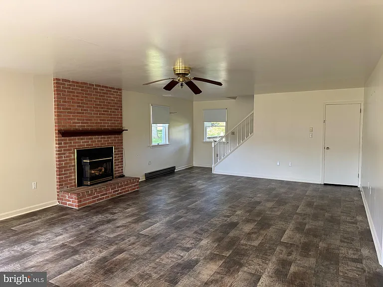 2395 Stumptown Rd — Photo 4