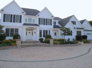 1665 W Bloomfield Rd, Honeoye Falls, NY 14472