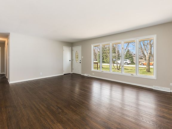 5th image of 1670 Hilda Dr