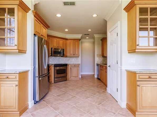 9261 Indigo Isle CT #102, ESTERO, FL 34135