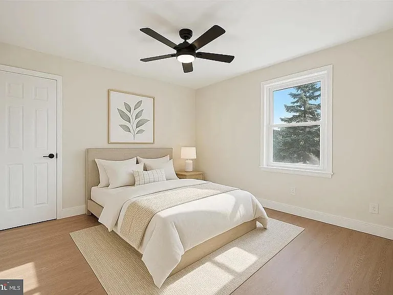 75 E High St #1 — Photo 4